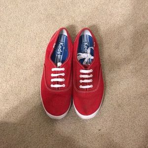 Red keds